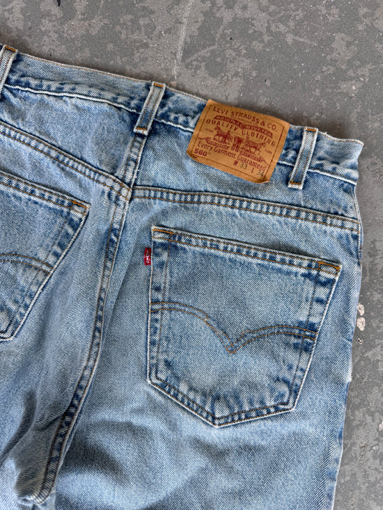 Y2k Levi's 560 Loose fit Tapered leg light wash jeans- Sz 33x34